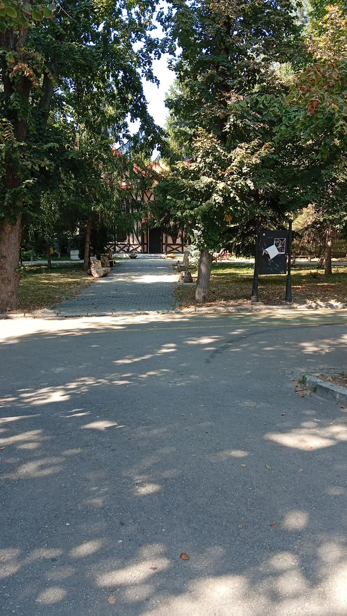 One of the paths up to a park chalet