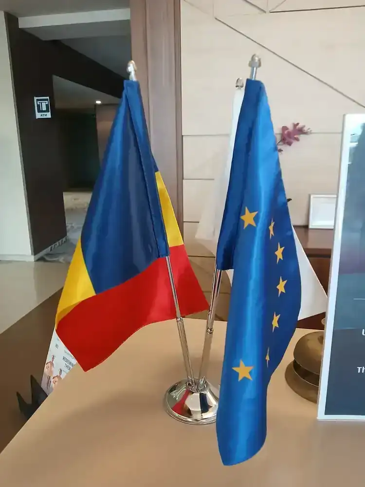 Flags at the reception desk